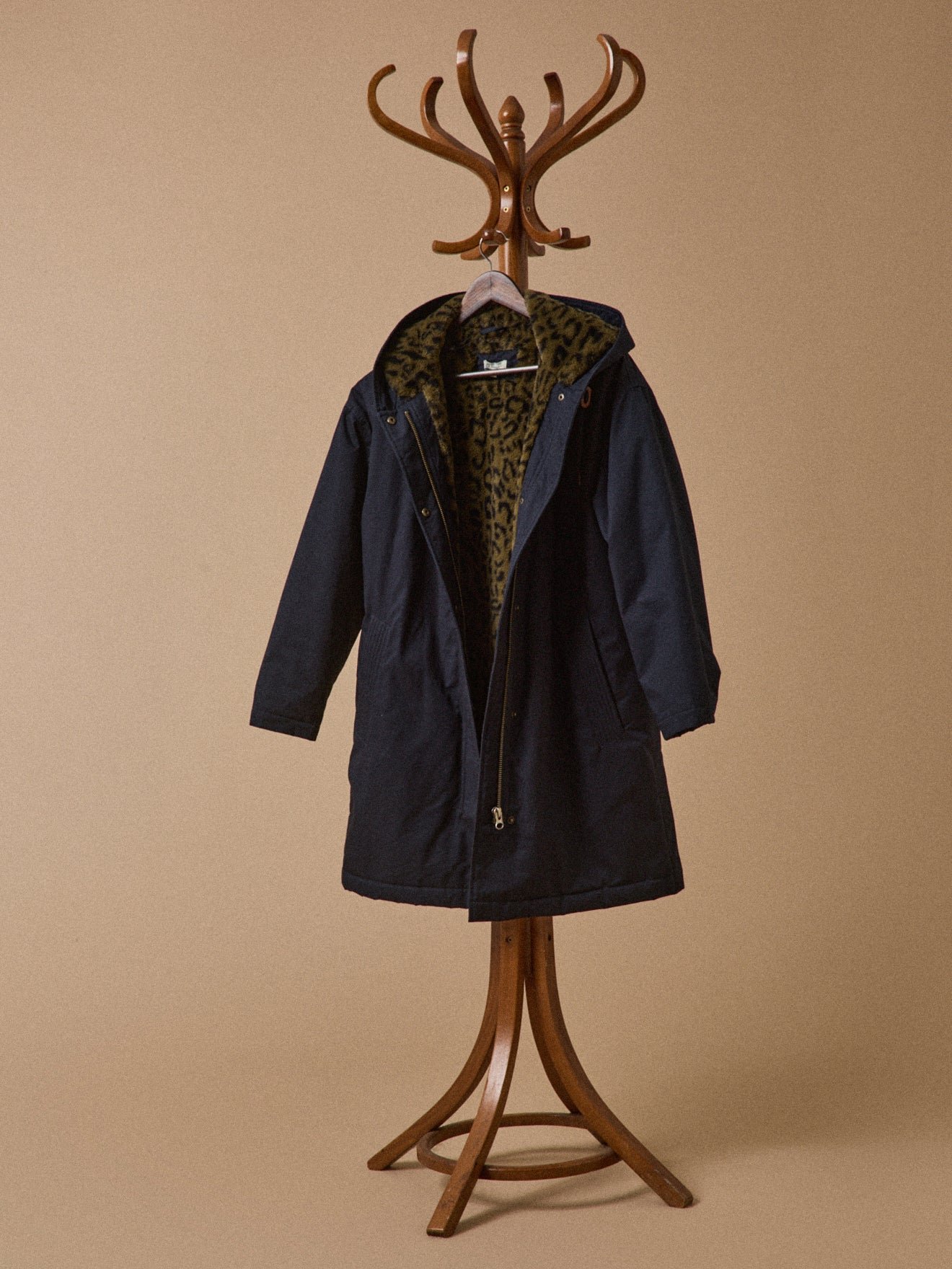 Women's mid-length parka with faux-fur lining - Image 6