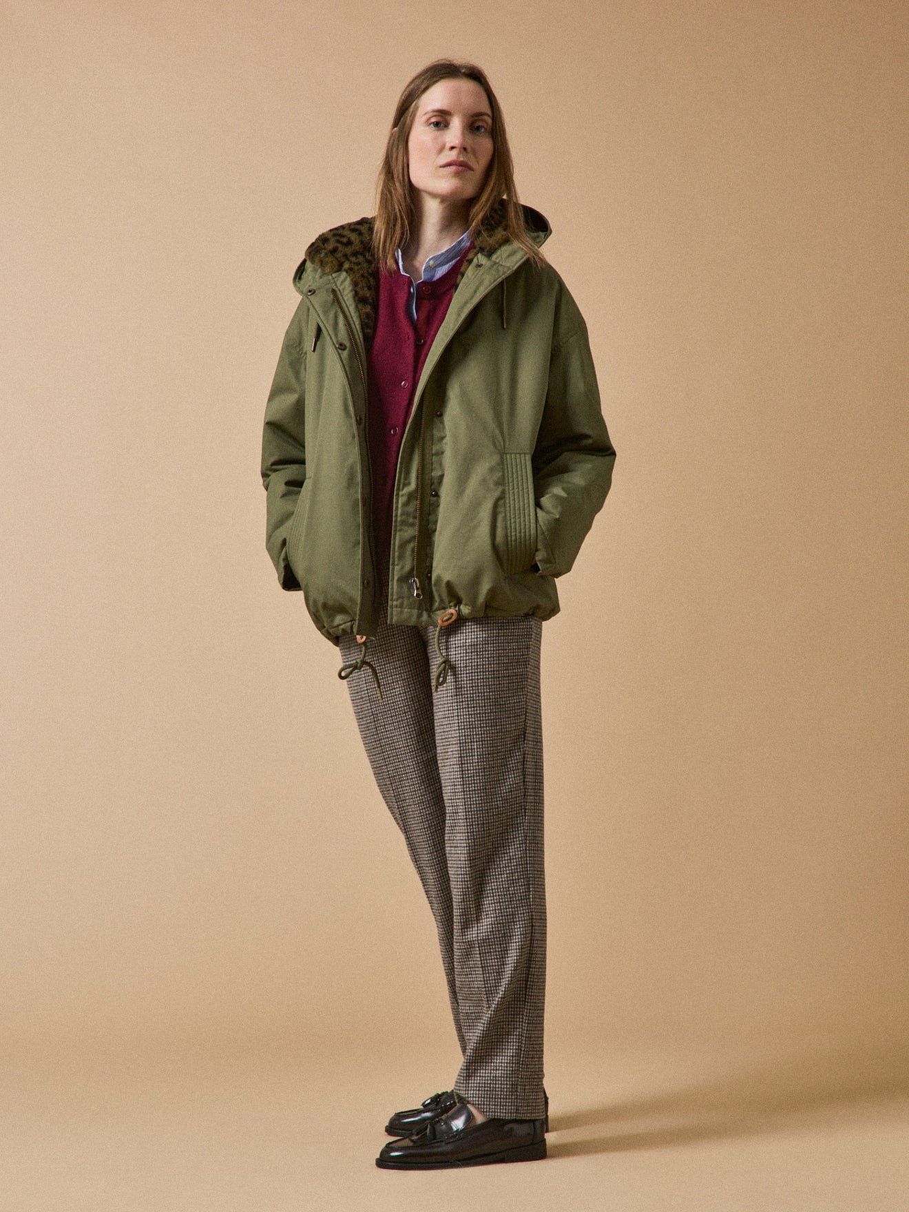 Women's short parka with faux-fur lining - Image 6