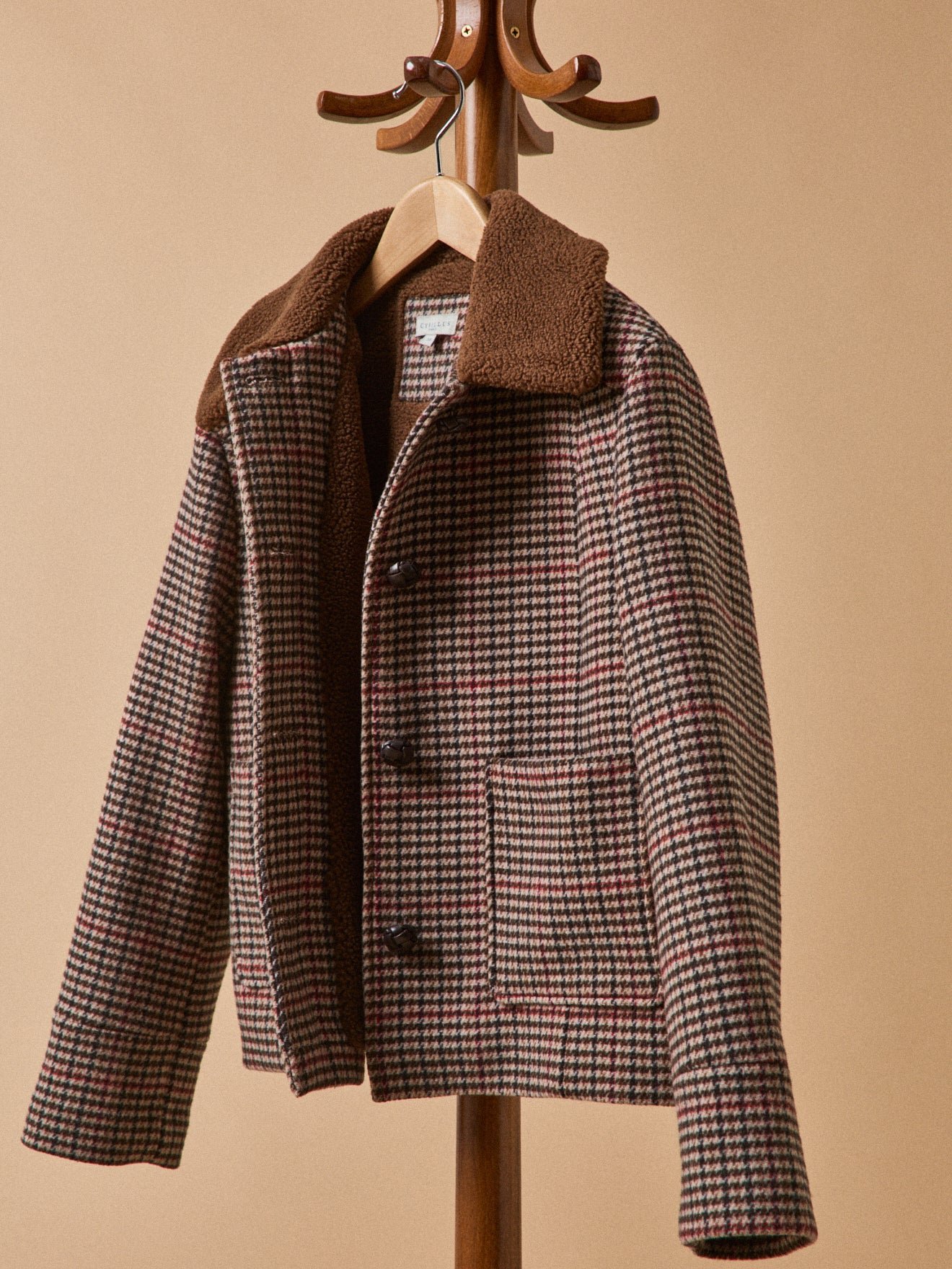 Women's short checked woolen coat with faux-fur lining - Image 4