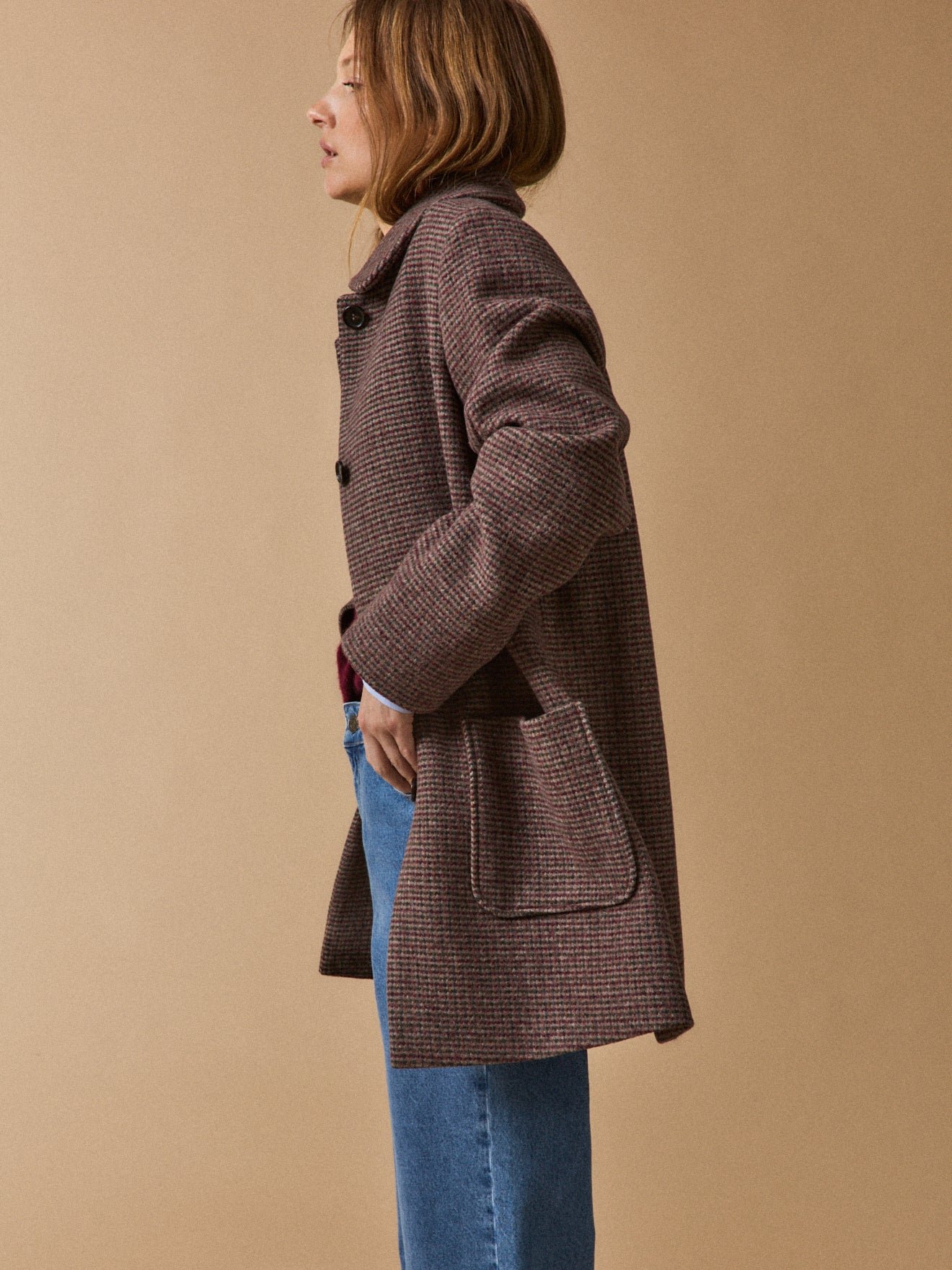 Women's short checked woolen coat - Image 2