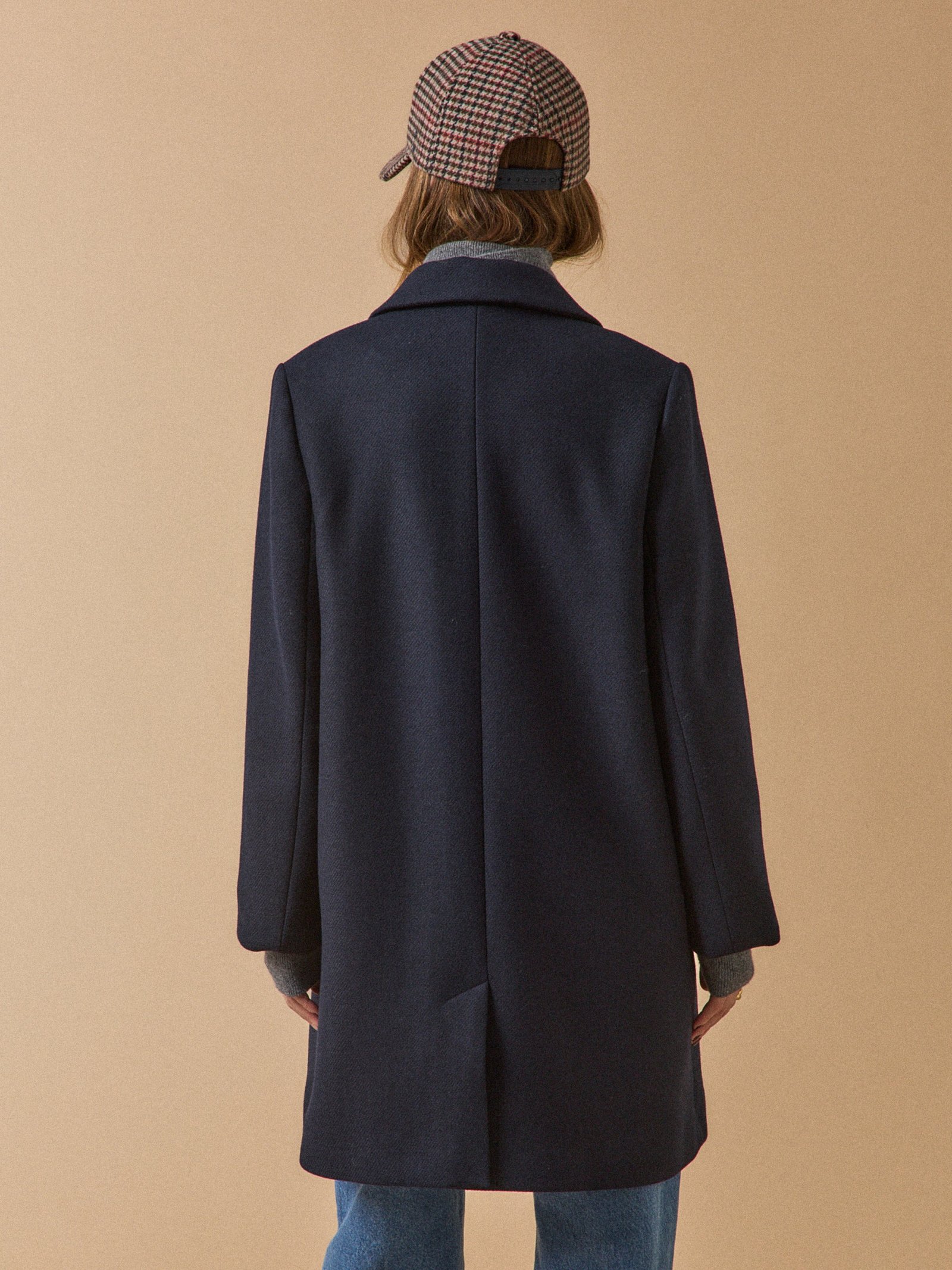 Women's plain short woolen coat - Image 3