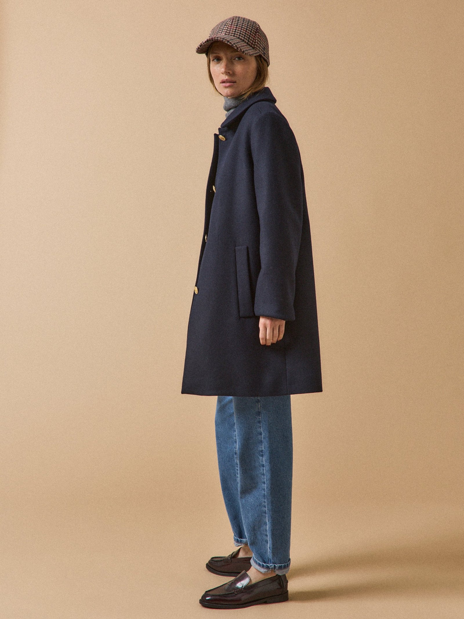 Women's plain short woolen coat - Image 2